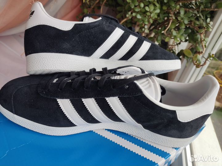 Adidas gazelle 43.0 ориг