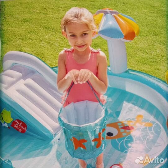 Детский надувной бассейн с горкой intex