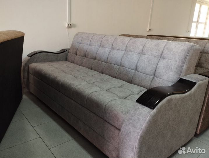 Диван стёганный