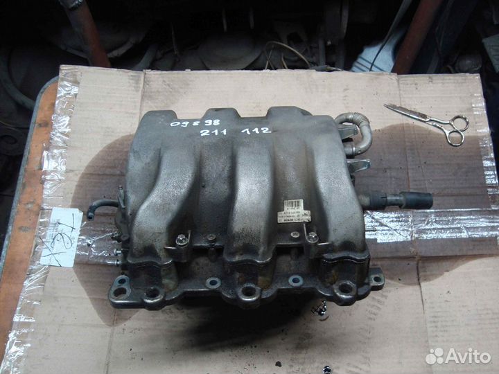 Впускной коллектор W211 M112 A1121401101