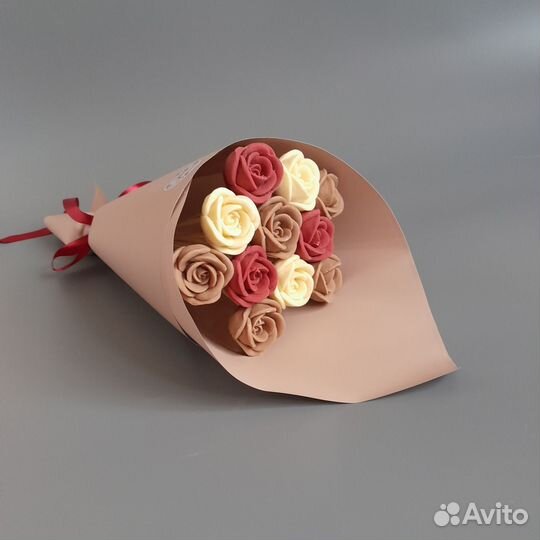 Букет из шоколадных роз. Сладкие букеты
