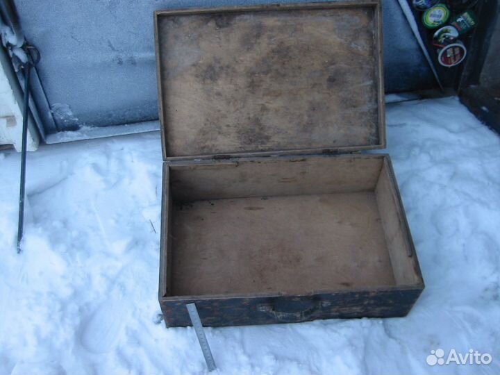 Чемодан фанерный старый