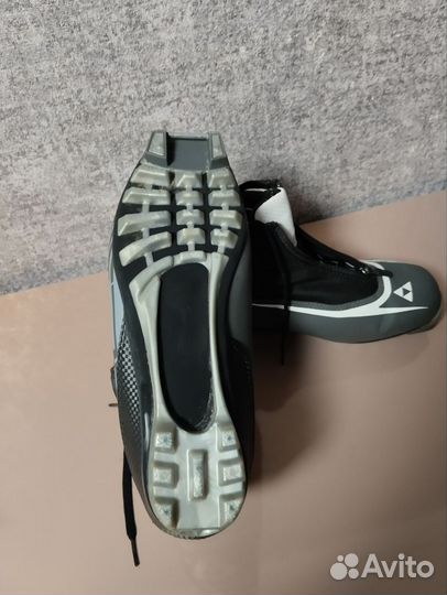 Ботинки Fischer RC3 Classic для беговых лыж