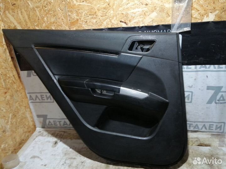 Обшивка задней двери Geely Emgrand ec7