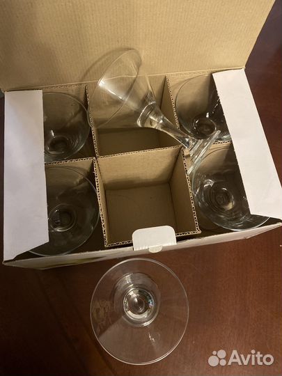 Бокалы под мартини