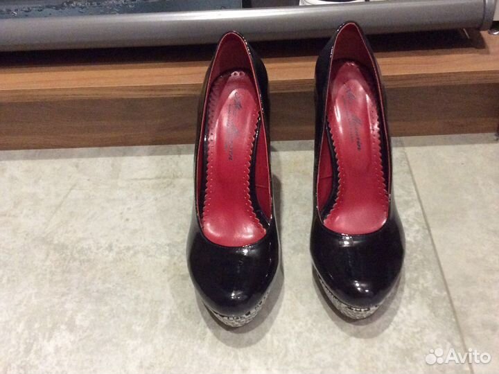 Туфли женские 39—40