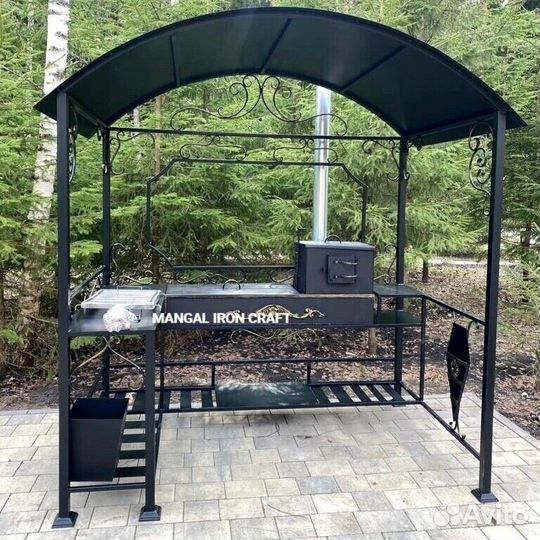 Беседка с мангалом