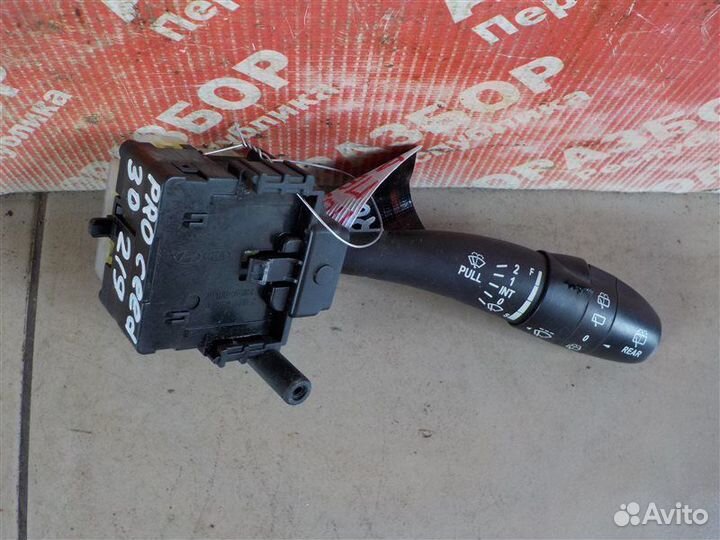 Подрулевой переключатель дворников Kia Ceed