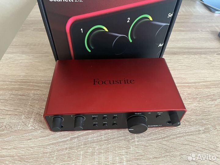 Звуковая карта focusrite scarlett 2i2 4th Gen