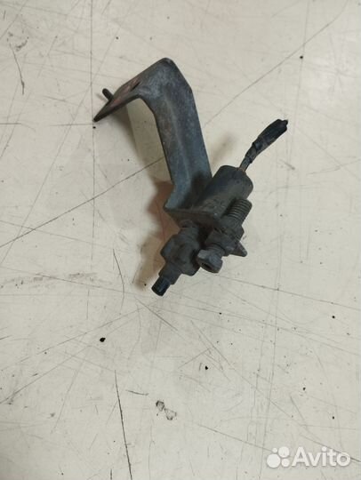 Концевик капота Ford Explorer 2 Форд Эксплорер 2