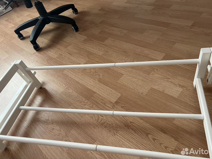 Маятник для круглой кроватки