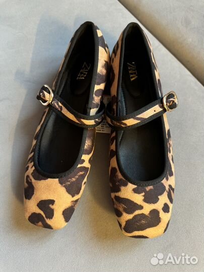 Zara балетки новые