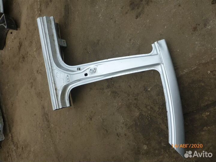 Стойка кузова центральная левая Hyundai Solaris RB