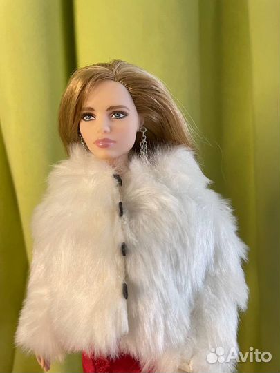 Кукла барби и кукла Наталья Водянова