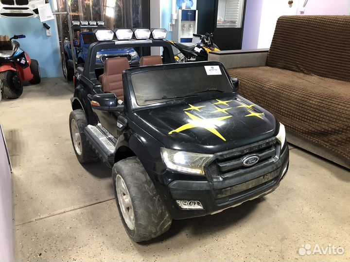 Детский электромобиль