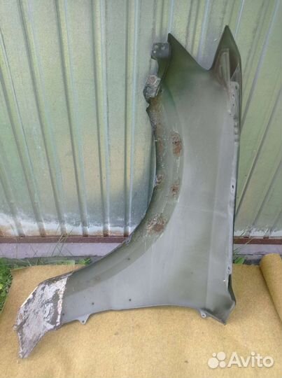 Крылья передние Mitsubishi Pajero 4