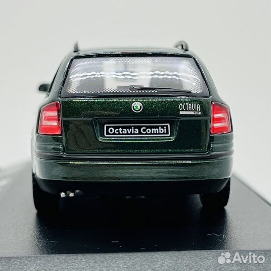 Skoda Octavia Combi green 2004 Abrex 1:43