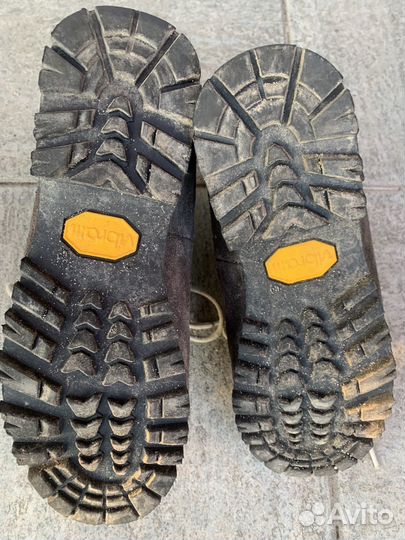 Трекинговые ботинки женские 36