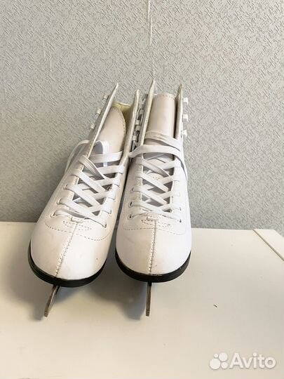 Коньки фигурные 35 размер