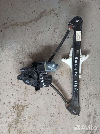 Стеклоподьемник задний правый VW Golf 7