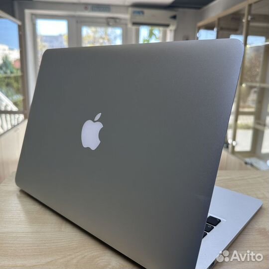 Ноутбук Macbook Air 13 2012
