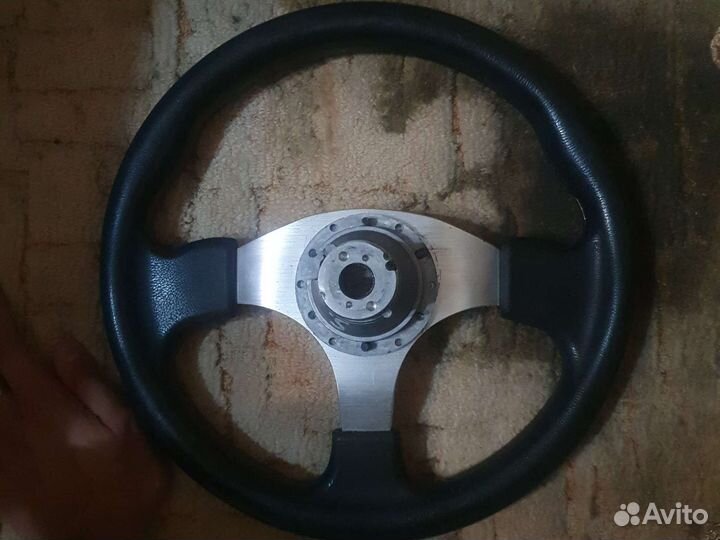 Продам руль Momo