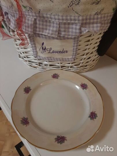 Набор столовой посуды тарелки