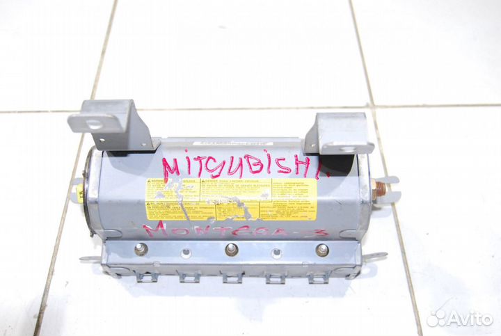 Подушка безопасности в торпеду Mitsubishi Montero