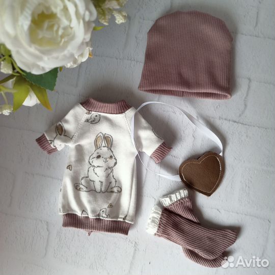 Комплект одежды для куклы Паола рейна