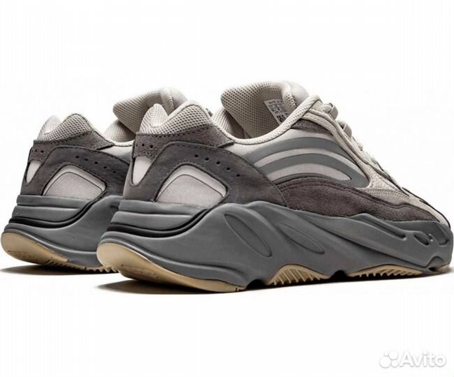 Кроссовки Adidas Yeezy 700 V2 Tephra