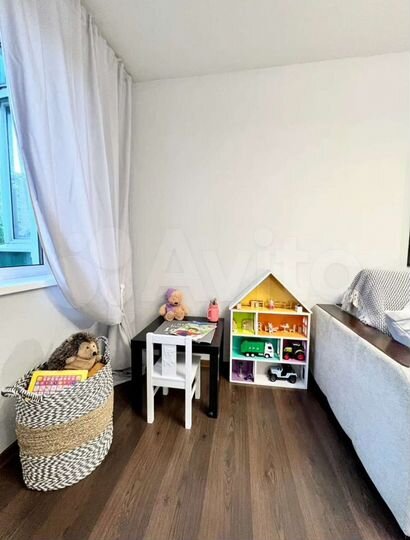 2-к. квартира, 50 м², 4/9 эт.