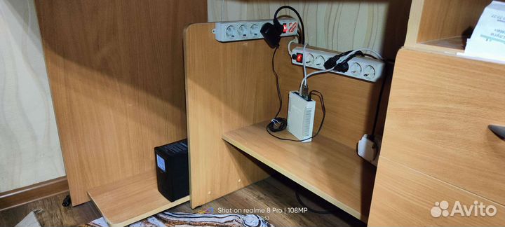 Компьютерный стол