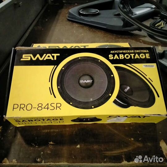 Колонки в автомобили