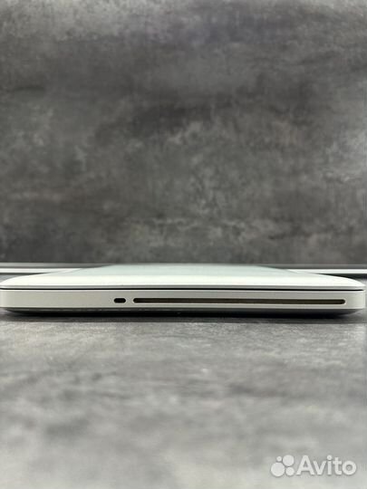 Apple MacBook Pro 13 4Gb/120 GB SSD