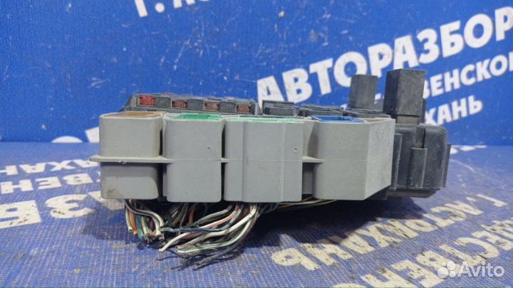 Блок предохранителей салона Ford Mondeo 3 седан