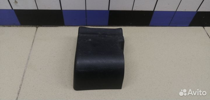 Крышка кронштейна сиденья Land Cruiser (150) -Prad