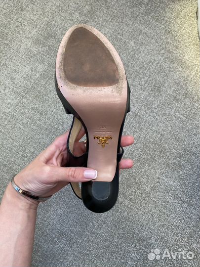 Оригинальные туфли Prada