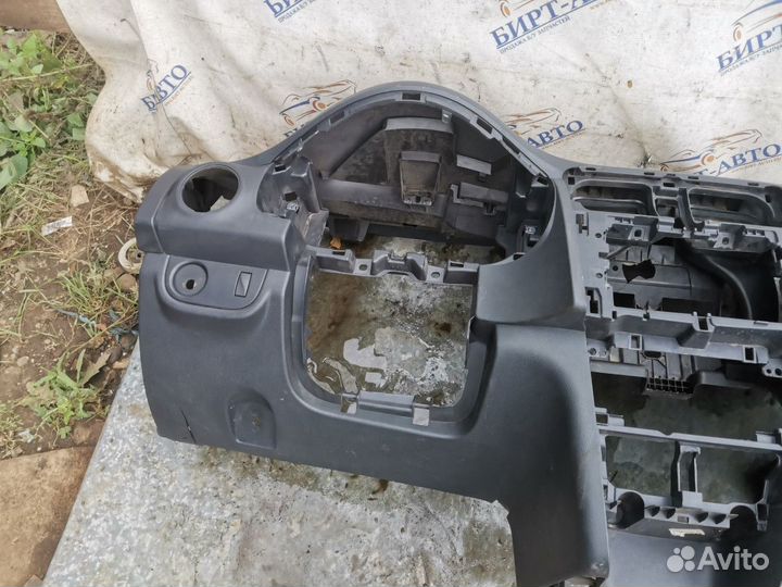 Торпедо Renault Logan II (2012—2018)