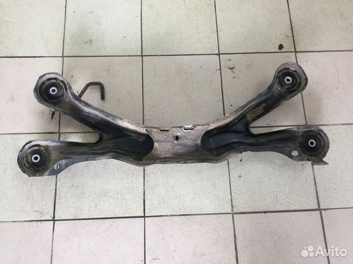 Задний подрамник опель вектра б