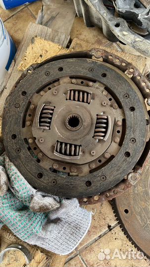 Корзина сцепленияс маховиком