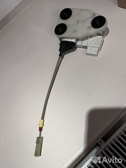 Доводчики дверей перед, зад. bmw x5 x6 f15 f16