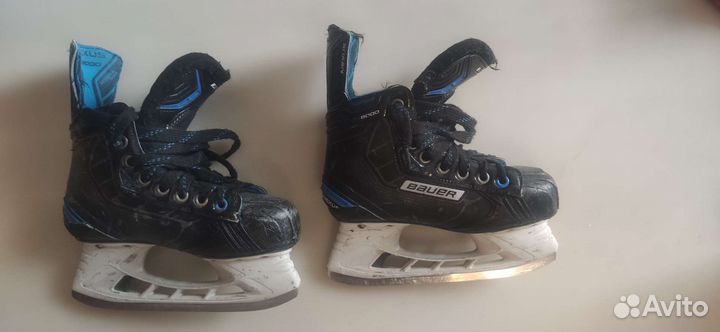 Хоккейные коньки bauer