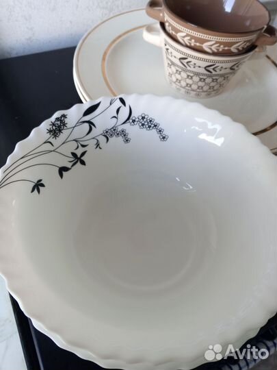 Набор тарелок