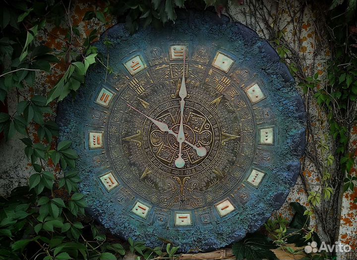 Часы настенные 90 см