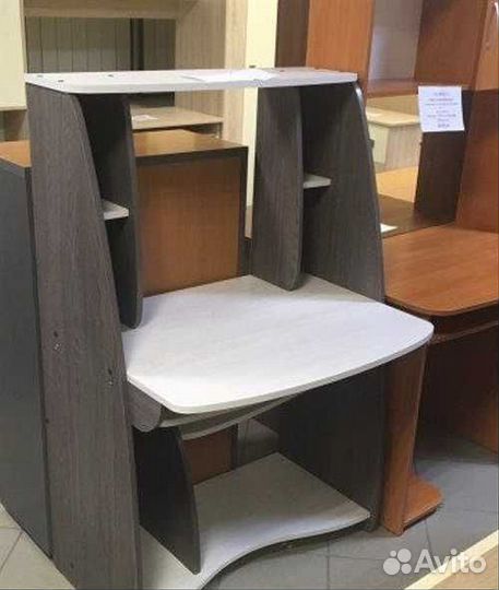 Компьютерный стол новый