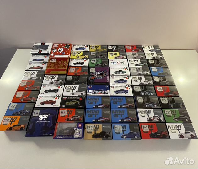 Mini GT коллекционные модели 1:64