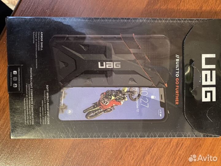 Чехол на iPhone 11