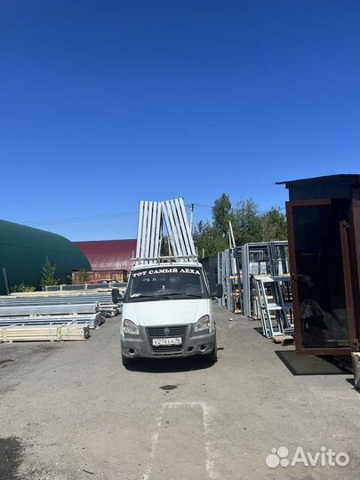 Водитель на своей газели