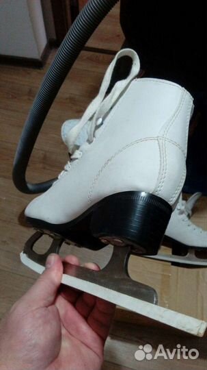 Коньки женские 34 размер