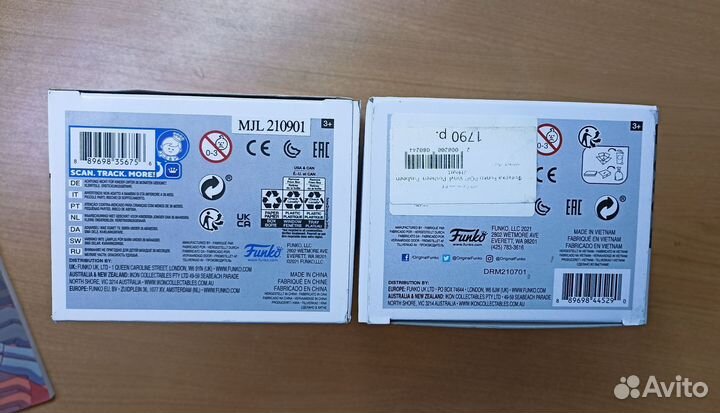 Funko pop Attack on Titan, South park, Pusheen